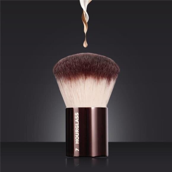 Hourglass Makeup Brush- No.7 Finishing Brush Soft Fiber Hair Portable Powder - Picture 5 of 7